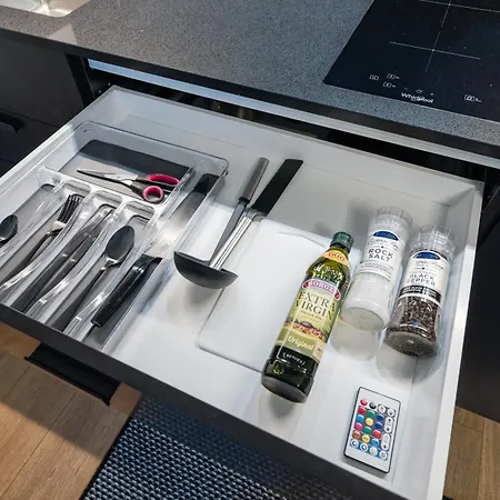 Elegant 28m2 Flat Next To Old Town Apartamento