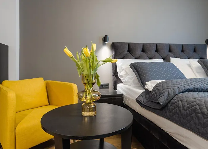 Elegant 28m2 Flat Next To Old Town Διαμέρισμα *